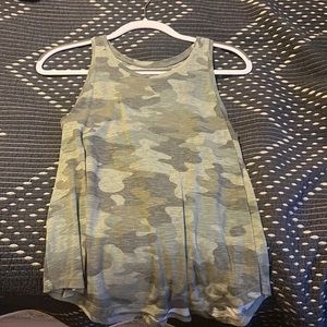 Women’s camo tank